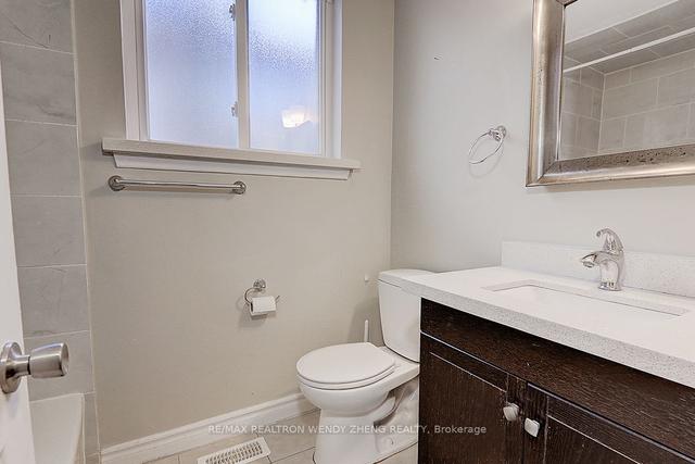 106 Rameau Dr, House detached with 3 bedrooms, 3 bathrooms and 3 parking in Toronto ON | Image 21