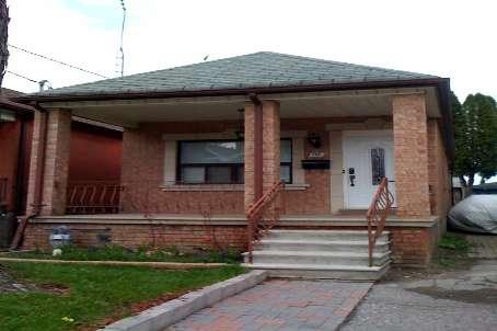132 Morrison Ave, House detached with 2 bedrooms, 2 bathrooms and 2 parking in Toronto ON | Image 1