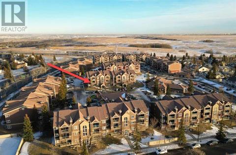 2422, - 3400 Edenwold Heights Nw, Condo with 2 bedrooms, 2 bathrooms and 1 parking in Calgary AB | Card Image