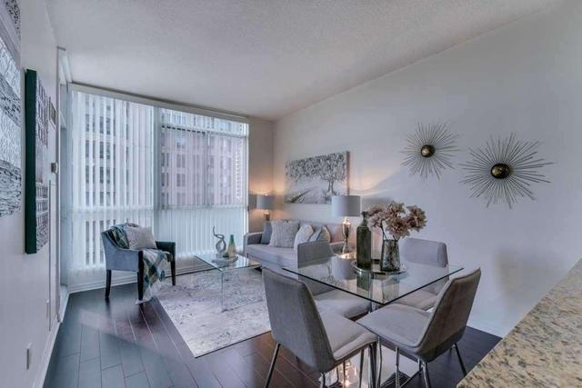 409 - 225 Webb Dr, Condo with 1 bedrooms, 2 bathrooms and 1 parking in Mississauga ON | Image 3