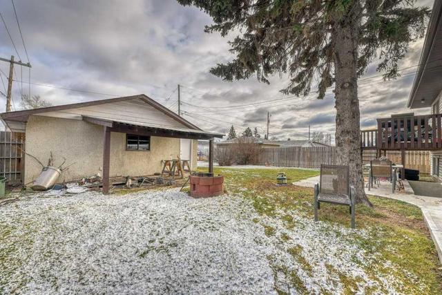 902 34 Street Se, House detached with 4 bedrooms, 2 bathrooms and 4 parking in Calgary AB | Image 5