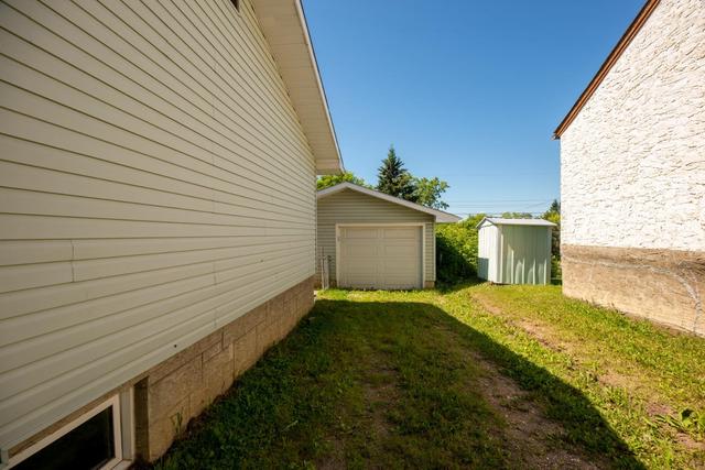 4817 42 Street, House detached with 4 bedrooms, 2 bathrooms and 1 parking in Athabasca AB | Image 21