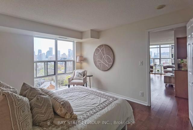 1110 - 736 Spadina Ave, Condo with 2 bedrooms, 2 bathrooms and 1 parking in Toronto ON | Image 11