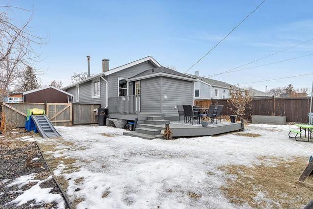 330 3 Avenue Se, House detached with 2 bedrooms, 1 bathrooms and 4 parking in Calgary AB | Image 24