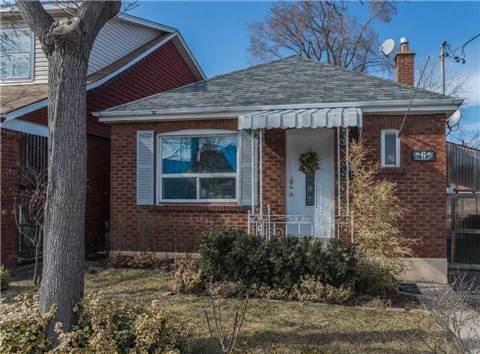 6 Arthur St, House detached with 2 bedrooms, 2 bathrooms and 4 parking in Toronto ON | Image 1