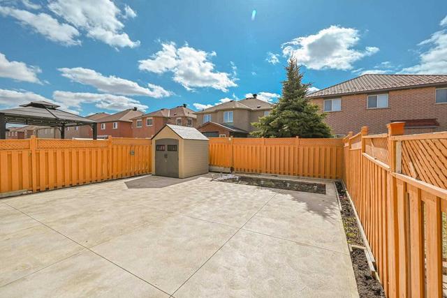 24 Alberta Terr, House detached with 3 bedrooms, 4 bathrooms and 5 parking in Brampton ON | Image 32