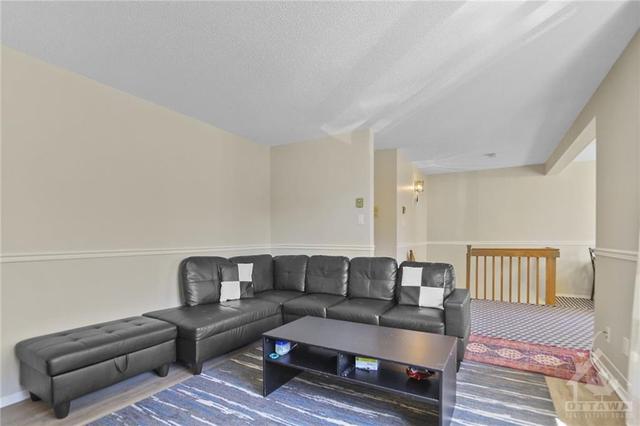 10 - 3 Stonebank Crescent, House attached with 1 bedrooms, 1 bathrooms and 1 parking in Ottawa ON | Image 13