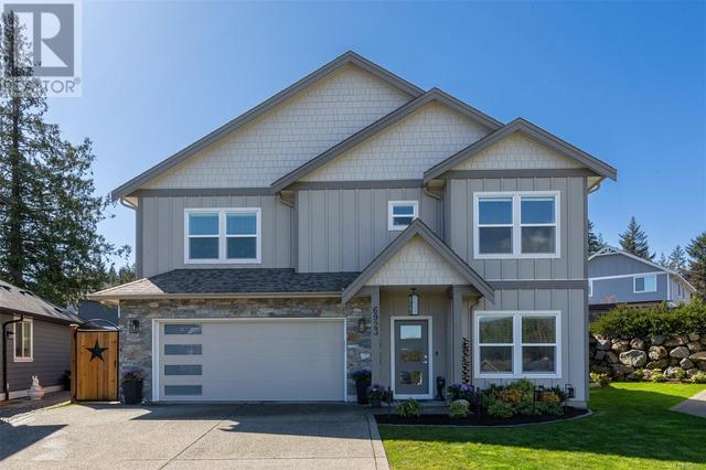 6923 Burr Dr, House detached with 6 bedrooms, 3 bathrooms and 4 parking in Sooke BC | Image 2