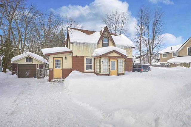 635 First St S, House detached with 3 bedrooms, 2 bathrooms and 5 parking in Gravenhurst ON | Image 1