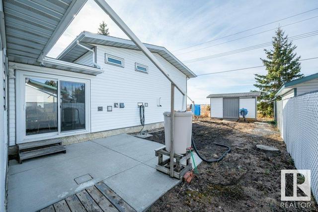 5437 49 Av, House detached with 4 bedrooms, 3 bathrooms and null parking in Andrew AB | Image 49