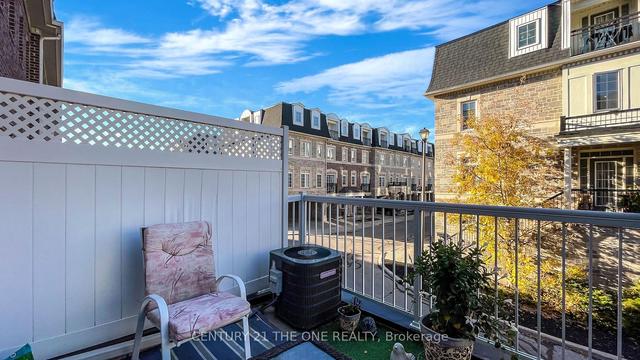 126b Finch Ave W, House attached with 3 bedrooms, 3 bathrooms and 2 parking in Toronto ON | Image 14