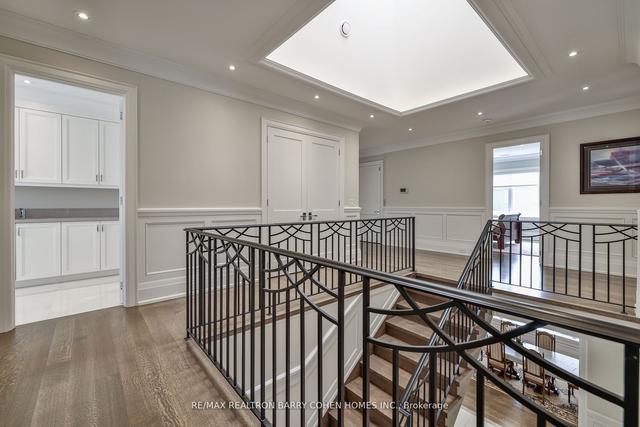 179 Lord Seaton Rd, House detached with 5 bedrooms, 8 bathrooms and 4 parking in Toronto ON | Image 16