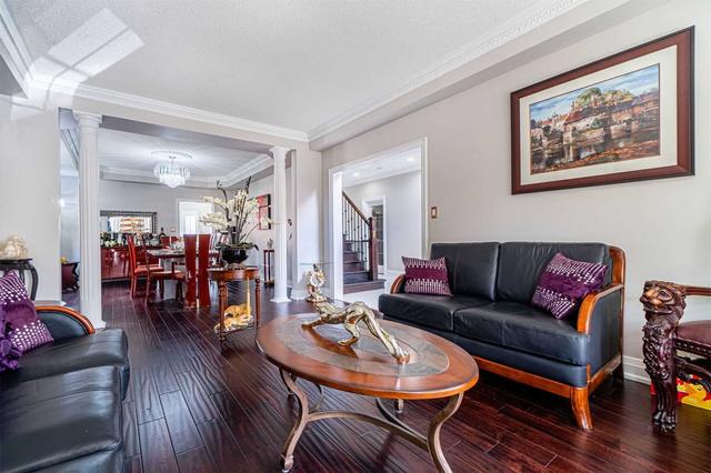 11 Kilmarnoch Ave, House detached with 4 bedrooms, 5 bathrooms and 8 parking in Vaughan ON | Image 2