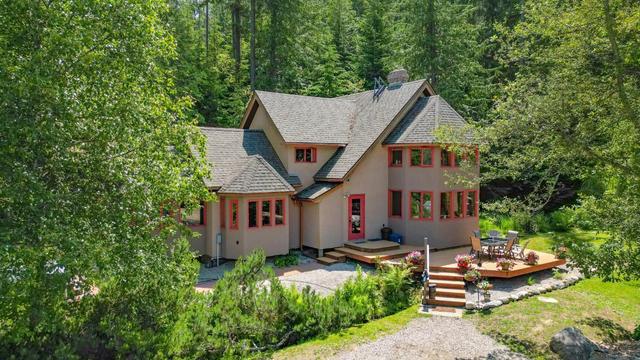 8496 B Procter East Road, House detached with 3 bedrooms, 2 bathrooms and null parking in Central Kootenay E BC | Image 1