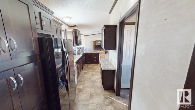 136 Willow Dr, House other with 3 bedrooms, 2 bathrooms and null parking in Breton AB | Image 11
