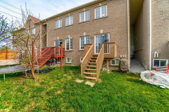 79 Nasir Cres, House attached with 3 bedrooms, 4 bathrooms and 4 parking in Vaughan ON | Image 35