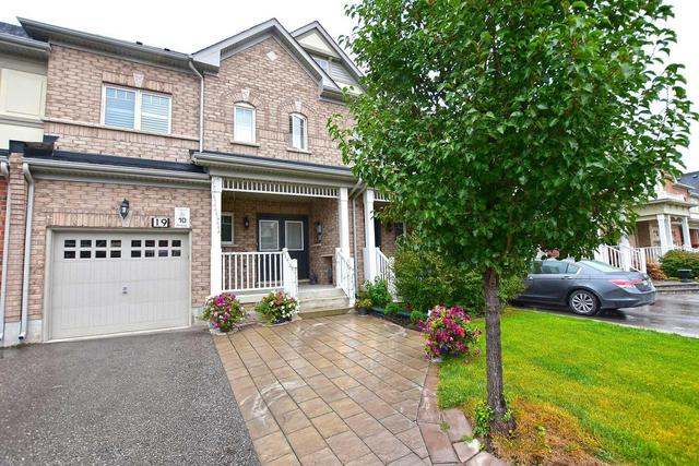 19 Mccardy Crt, House attached with 4 bedrooms, 3 bathrooms and 4 parking in Caledon ON | Image 2