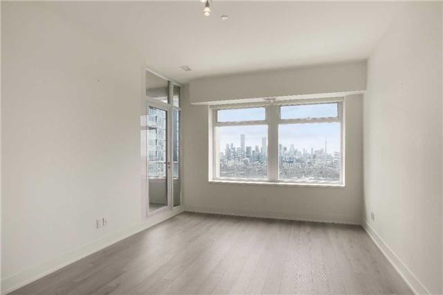 1415 - 111 St Clair Ave W, Condo with 2 bedrooms, 2 bathrooms and 1 parking in Toronto ON | Image 5