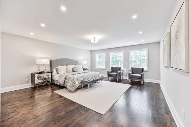 37 Turnberry Cres, House detached with 5 bedrooms, 5 bathrooms and 5 parking in Markham ON | Image 14