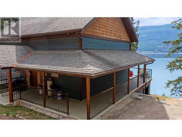 6 - 6432 Sunnybrae Canoe Point Road, House detached with 3 bedrooms, 2 bathrooms and 5 parking in Columbia Shuswap C BC | Image 17