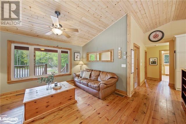 1140 Camel Lake Road, House detached with 6 bedrooms, 3 bathrooms and 22 parking in Muskoka Lakes ON | Image 20