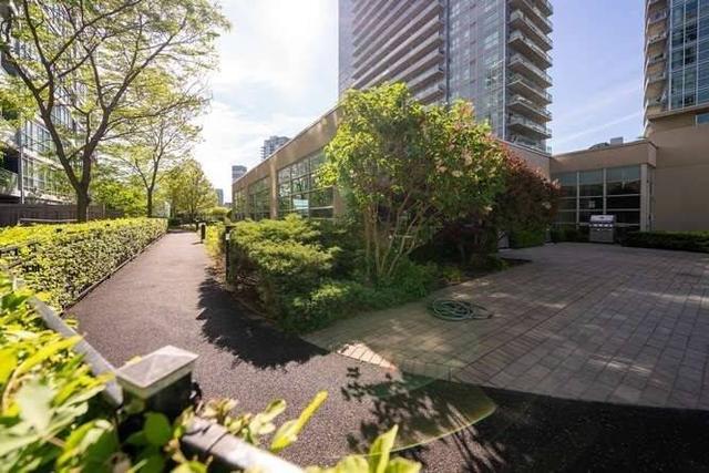 416 - 185 Legion Rd N, Condo with 2 bedrooms, 2 bathrooms and 2 parking in Toronto ON | Image 11