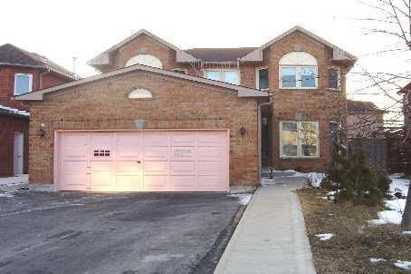 128 Springview Dr, House detached with 4 bedrooms, 3 bathrooms and 4 parking in Brampton ON | Image 1