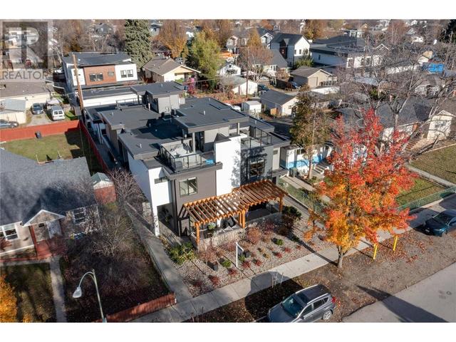 4 - 794 Martin Avenue, House attached with 2 bedrooms, 2 bathrooms and 1 parking in Kelowna BC | Image 1