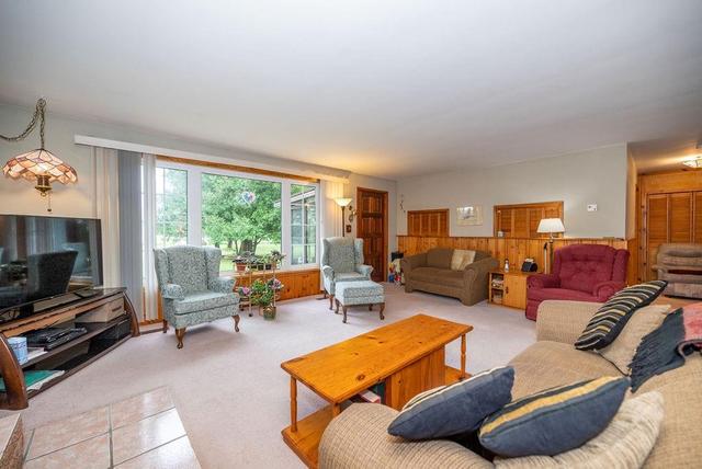 1296 Lower Craigmont Road, House detached with 2 bedrooms, 2 bathrooms and 4 parking in Madawaska Valley ON | Image 16