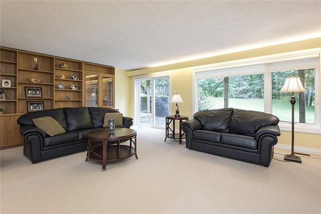 20 Restwell Cres, House detached with 2 bedrooms, 2 bathrooms and 8 parking in Toronto ON | Image 14