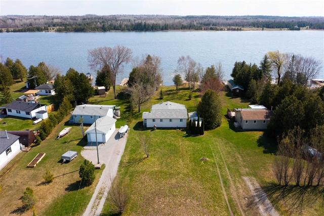 223 Mcguire Beach Rd, House detached with 3 bedrooms, 1 bathrooms and 10 parking in Kawartha Lakes ON | Image 15