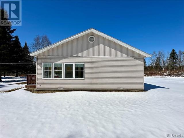 11252 - 105 Route, House detached with 1 bedrooms, 1 bathrooms and null parking in Perth NB | Image 9