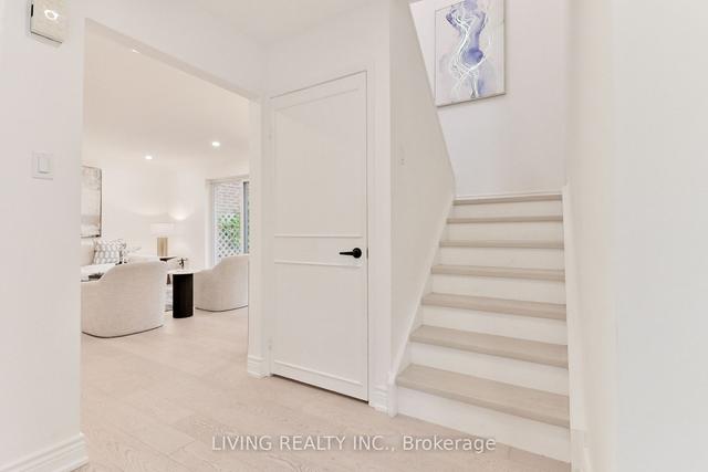 30 Anvil Millway, Townhouse with 3 bedrooms, 3 bathrooms and 4 parking in Toronto ON | Image 2