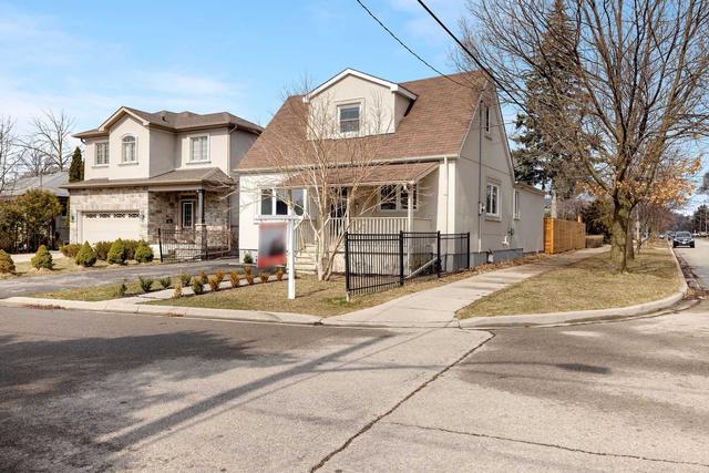 859 Seventh St, House detached with 3 bedrooms, 2 bathrooms and 3 parking in Mississauga ON | Image 1