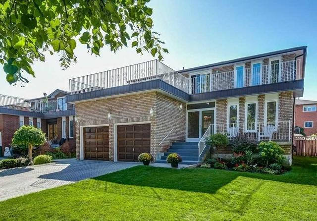 29 Dundee Cres, House detached with 4 bedrooms, 4 bathrooms and 4 parking in Markham ON | Image 1