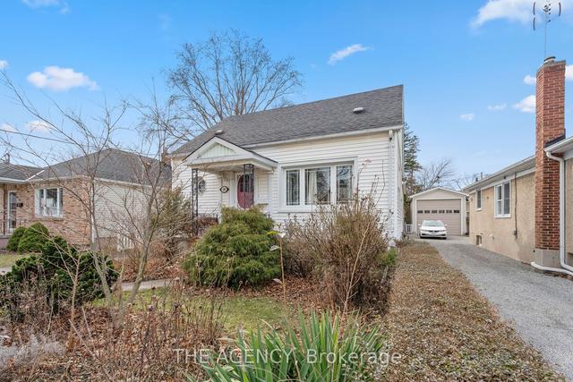 19 Columbia St, House detached with 3 bedrooms, 2 bathrooms and 1 parking in St. Catharines ON | Image 14