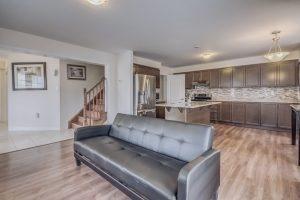 1 Leblanc Cres, House attached with 4 bedrooms, 3 bathrooms and 4 parking in Brampton ON | Image 6