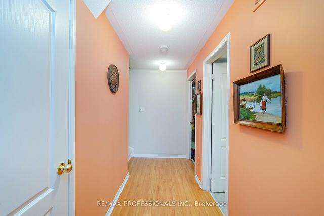 4 - 3985 Eglinton Ave W, Townhouse with 2 bedrooms, 2 bathrooms and 1 parking in Mississauga ON | Image 8