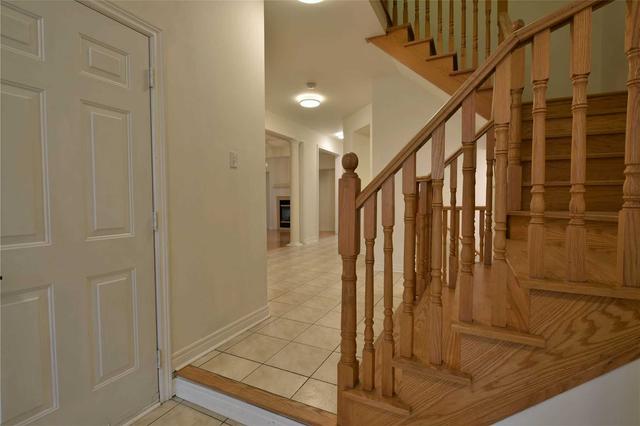 65 Knightshade Dr, House detached with 4 bedrooms, 5 bathrooms and 4 parking in Vaughan ON | Image 5