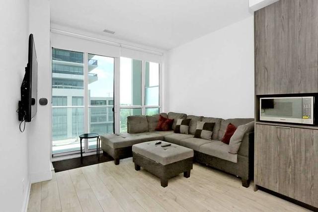 410 - 70 Annie Craig Dr, Condo with 2 bedrooms, 2 bathrooms and 1 parking in Toronto ON | Image 3