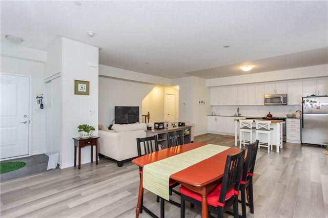 th28 - 120 Twenty Fourth St, Townhouse with 3 bedrooms, 3 bathrooms and 1 parking in Toronto ON | Image 2