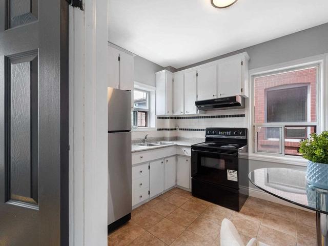 482 Lauder Ave, House detached with 3 bedrooms, 2 bathrooms and 3 parking in Toronto ON | Image 5