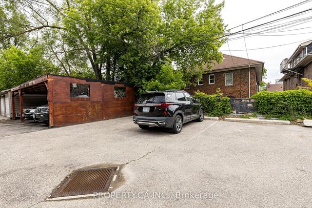 2 - 963 Avenue Rd, House detached with 2 bedrooms, 1 bathrooms and 1 parking in Toronto ON | Image 11