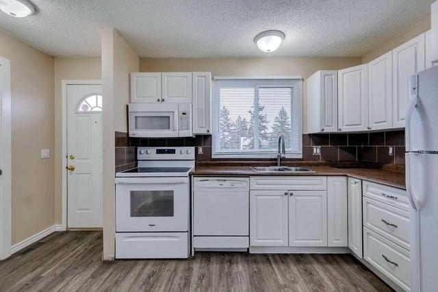 824 Madeira Drive Ne, Home with 3 bedrooms, 1 bathrooms and 2 parking in Calgary AB | Image 8