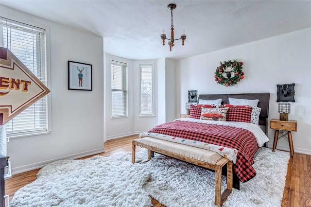 356 Ossington Ave, House detached with 3 bedrooms, 3 bathrooms and 0 parking in Toronto ON | Card Image