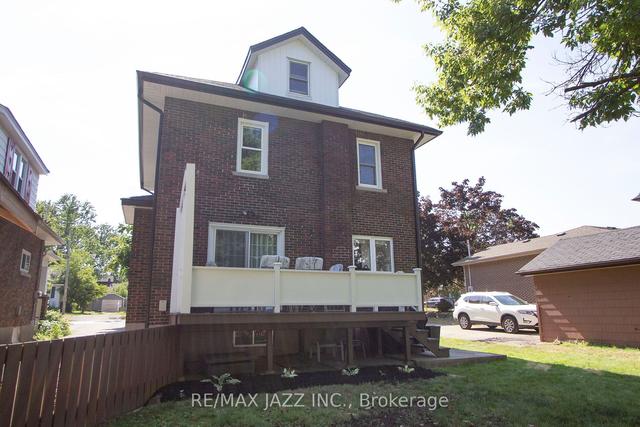 183 Gibbons St, House detached with 3 bedrooms, 4 bathrooms and 2 parking in Oshawa ON | Image 32