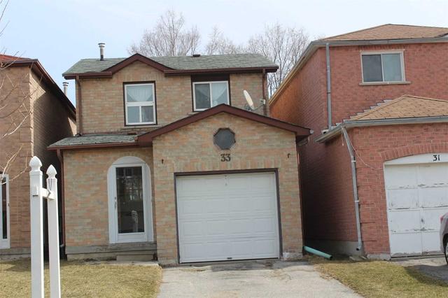33 Sorrell Cres, House attached with 3 bedrooms, 2 bathrooms and 3 parking in Markham ON | Card Image