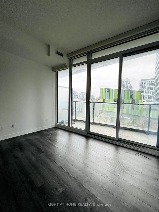 312 - 90 Queens Wharf Rd, Condo with 1 bedrooms, 1 bathrooms and 0 parking in Toronto ON | Image 11