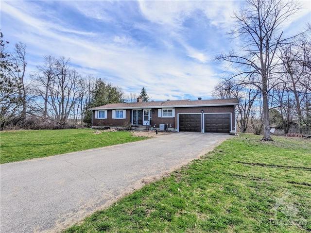 6369 First Line Road, House detached with 5 bedrooms, 3 bathrooms and 10 parking in Ottawa ON | Image 1
