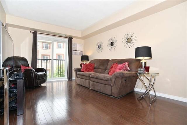 208 - 300 Spillsbury Dr, Condo with 2 bedrooms, 1 bathrooms and 1 parking in Peterborough ON | Image 6